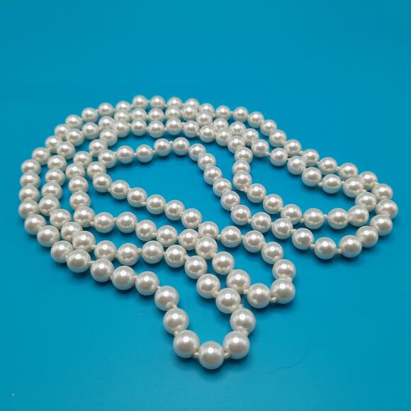 Vintage Glass Pearl Necklace, 48", Wedding Necklace, No Clasp, Hand Knotted - Picture 9 of 10